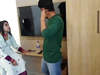 Indian Desi Bhabhi Taught a Homework on TV & Gets Regarding Fucked in Say no to Sexy Roleplay