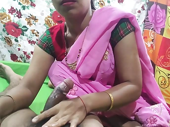 Indian Bhabhi with lengthy hair gets fucked rock hard and deep by fortunate fellow - the finest Uter Movie ever!