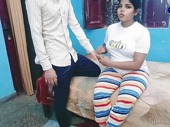 Xxxsoniya masturbates Indian building maid's good-sized milk can with her accomplished mitts