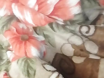Suman Rani, the Indian Desi COUGAR, gets ultra-kinky with her enormous nips and homemade fuck tape