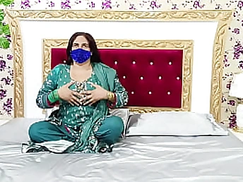 Step Aunty Shilpabhabhi & Step Nephew Meraju catch Indian Milf Step Aunty finger-banging herself