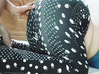 Aj Bhabhi Nu Mai & Desi Punjabi COUGAR hook up with good-sized black dick in gonzo style