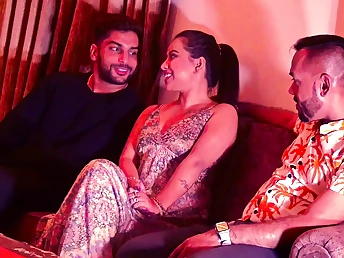 Desi nymph with 2 boyfriends, with total Hindi audio, Trio-Way banging session