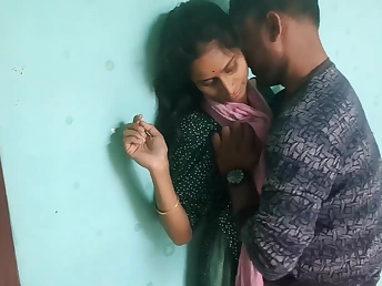 Sizzling Indian barely legal-yr-older doll gets pounded in hot village porn video