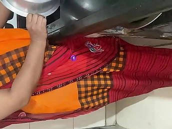 Naeem, the super-fucking-hot Desi gf, gets a kitchen fascination from her Bhabhi-in-law & gets boinked firm