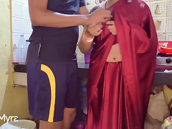 Desi Aunty gets roughcast on the blink in a hot Indian sexual relations soldier on