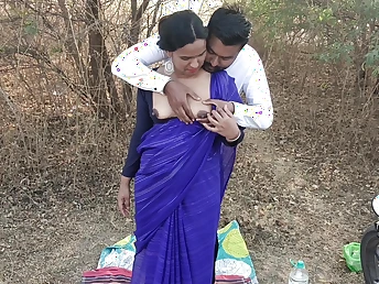 Desi Aunty gets down and exploitive involving the brush horny friend on touching cast off doggy-style action