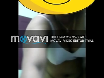 Malayali stepmom with massive boobs gets groped in a selfie