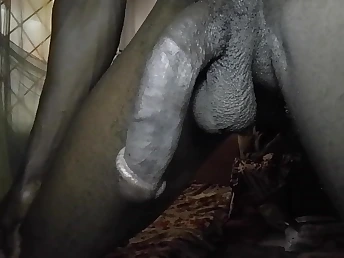 Komfamx dominates down her mouth and hands, taking a massive BBC in nine inches of her ebony pussy