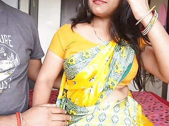 Mumbai Ashu, a tight Indian MILF, gets pounded hard in her bedroom