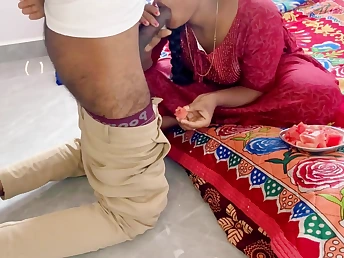 Super-fucking-hot housewife Bhabhi trades bang-out for document up landlord in Tamil audio