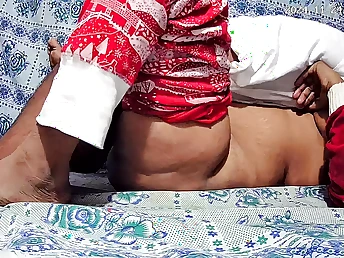 Indian couple fucks jobless to a homemade soutache