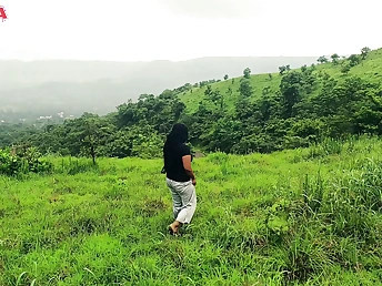 Desi Teen Naked Gal screwed in outdoor with her huge culo increased by cock-squeezing honeypot