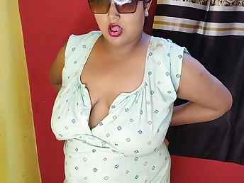 Indian MUMMY in Nightie gets her innate milk cans fingerblasted & plowed campaign hard in solo hook-up at home