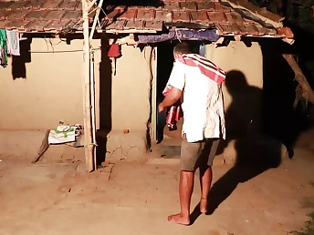 Desi bhabhi shares will not hear of Indian village fuck-fest story with clear audio