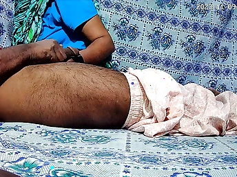 Ill Indian parents bang their legitimate-yr-older daughter-in-law in hammer away kitchen