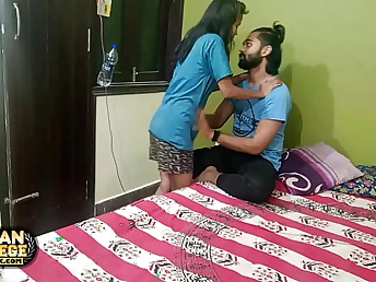 Desi Girlfriend Tannu gets her tight pussy creampied hard by Indian Live yon wild doggystyle front