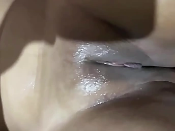 Indian village sweeping more stingy pussy and hair-squirting skills